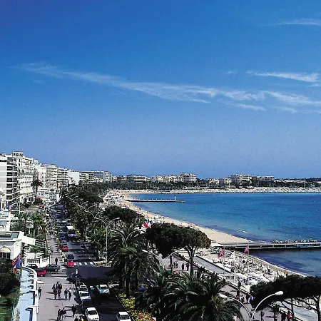 Les Pins D'alep By Interhome
