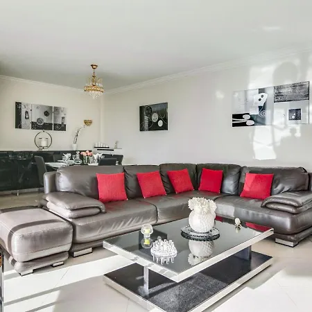 Апартаменты Les Pins D'alep By Interhome