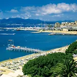 公寓 Les Pins D'alep By Interhome 勒卡内