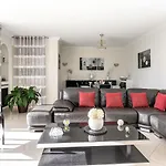 Les Pins D'alep By Interhome 勒卡内