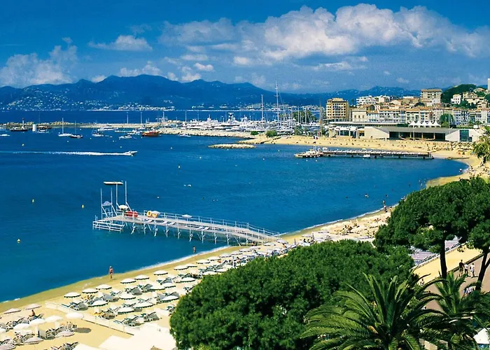 Daire Les Pins D'alep By Interhome Le Cannet