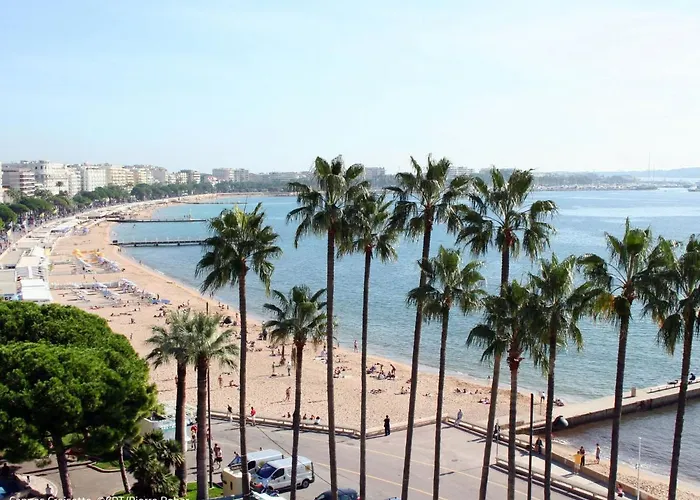 Les Pins D'alep By Interhome