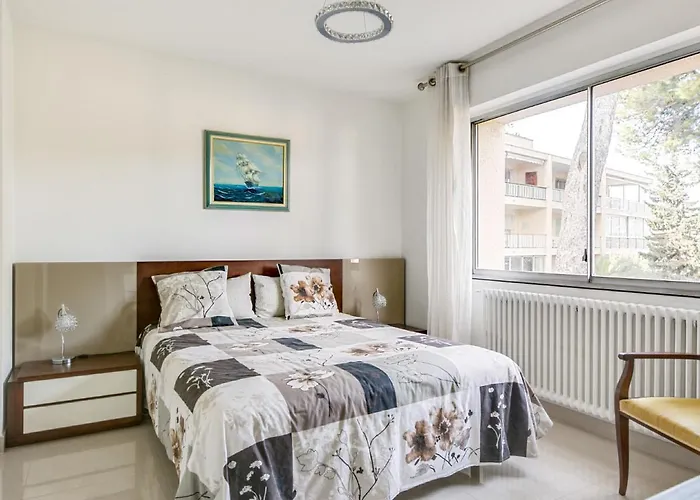 Daire Les Pins D'alep By Interhome Le Cannet