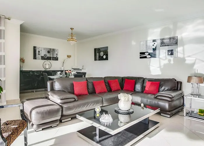 Daire Les Pins D'alep By Interhome